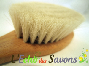 Brosse Bebe Flower Par L Echo Des Savons Brosse Bebe Flower Par L Echo Des Savons